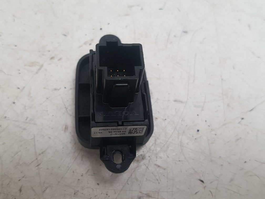 2005 - 2012 Volvo S40  Saloon Left Front Window Switch 30773217