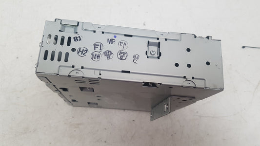 2004 - 2010 Volvo V50   Estate RADIO AND CD PLAYER 31215559