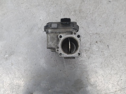 2010 - 2012 Volvo S40  Saloon Throttle Body 28275019