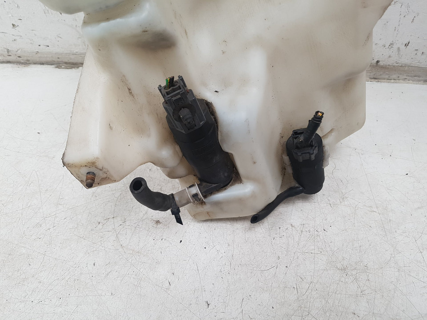 2007 Volvo C70  Convertible WASHER BOTTLE & MOTOR 4N51-13K163