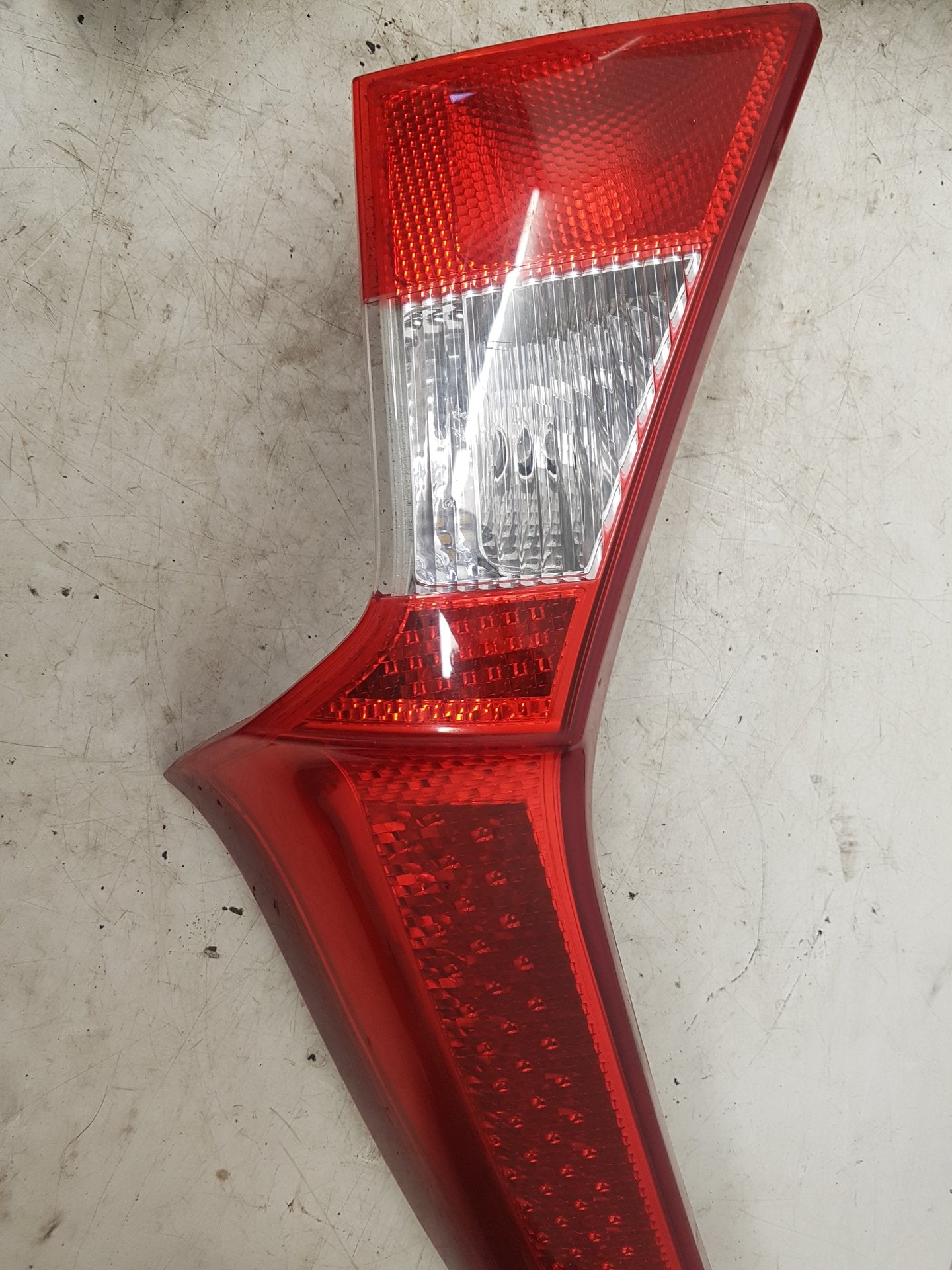 2010 Volvo XC70  Estate Right Taillight 31395069