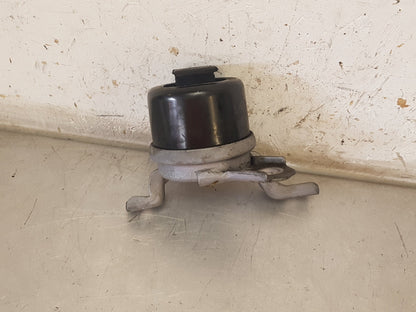2008 - 2011 Volvo V70   Right Engine Mount 30793318