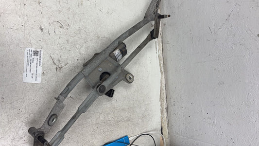 2004 - 2007 Volvo XC70  Estate WIPER MOTOR (FRONT) & LINKAGE 8648344