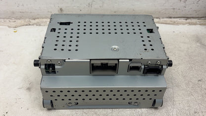 2004 - 2007 Volvo XC70  Estate CD PLAYER (SINGLE CD) 31285836