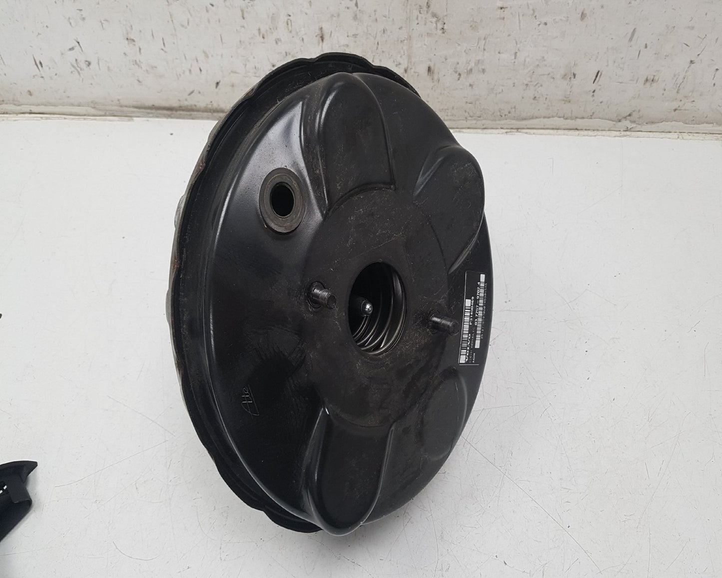 2012 - 2016 Volvo XC70  Estate Brake Booster 31400469