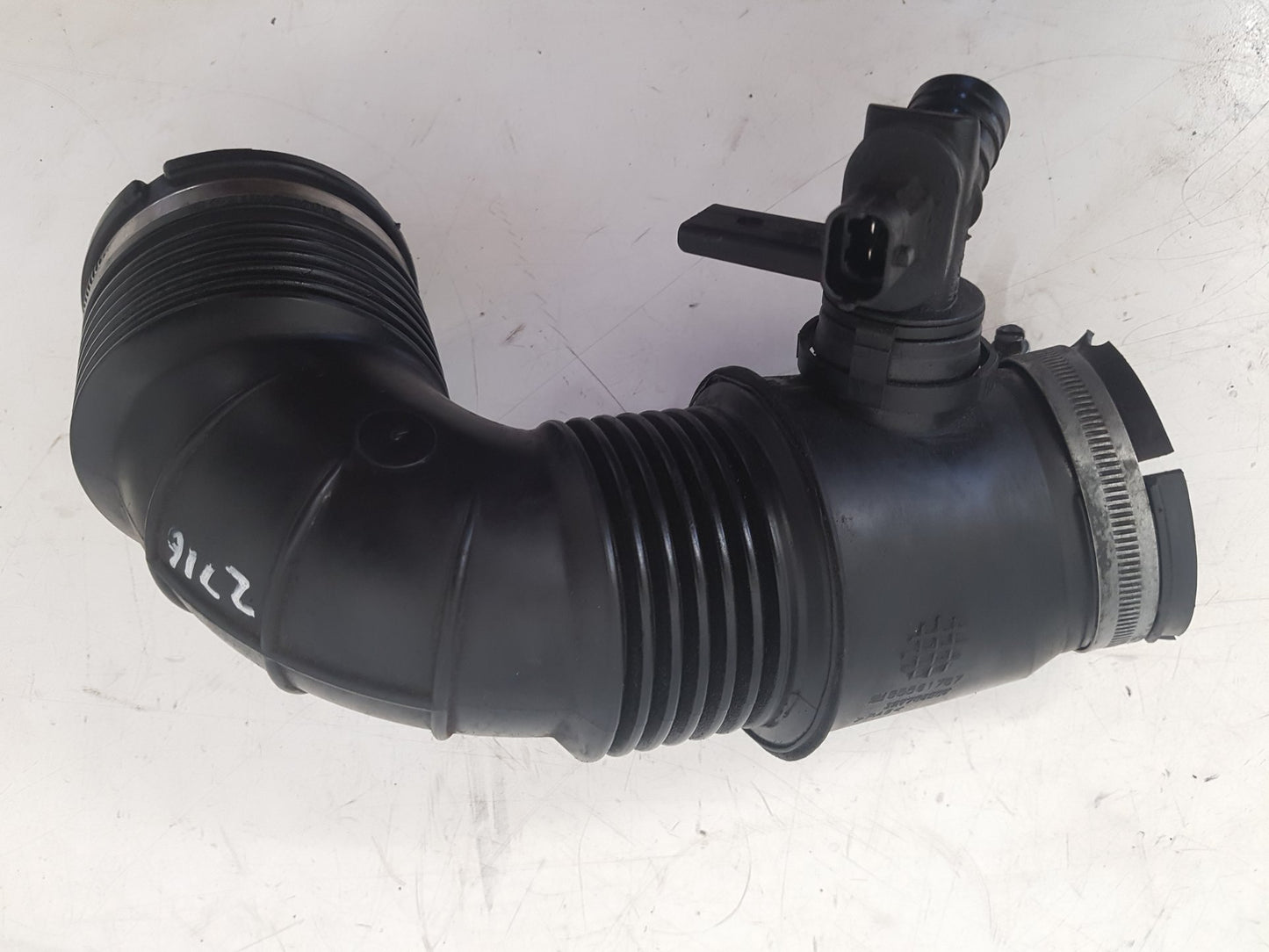 2010 - 2012 Saab 9-5  Saloon Intercooler Pipe 55561787