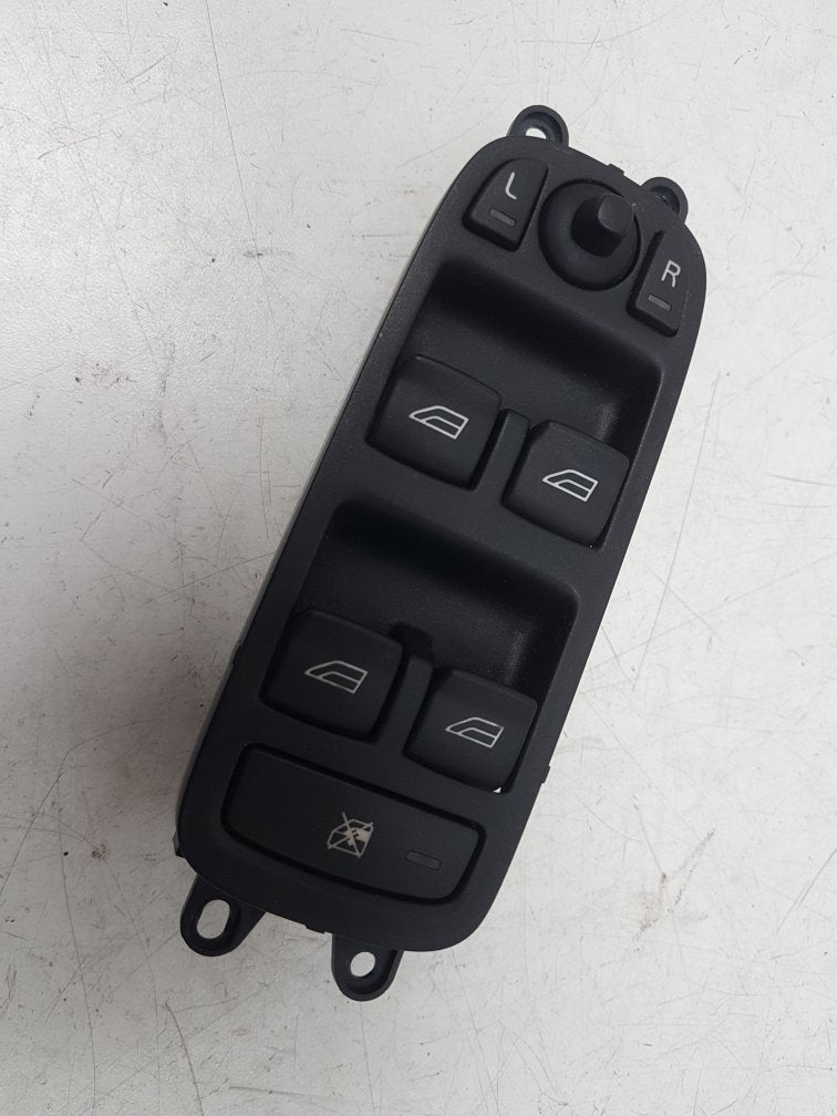 2004 - 2010 Volvo V50  Estate Right Front Window Switch 30710787