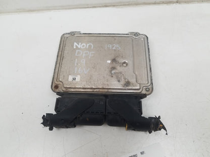2004 - 2015 Saab 9-3  Saloon Engine ECU 0281014077