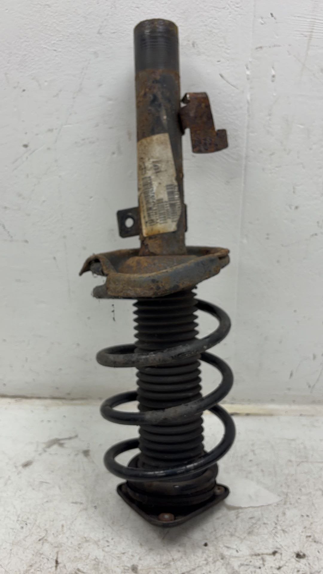 2004 - 2012 Volvo V50   Estate Left Front Shock Absorber 31277606