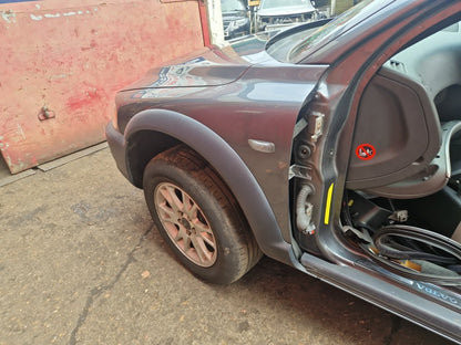 2004 - 2007 Volvo XC70  Estate Left Front Guard 9203559