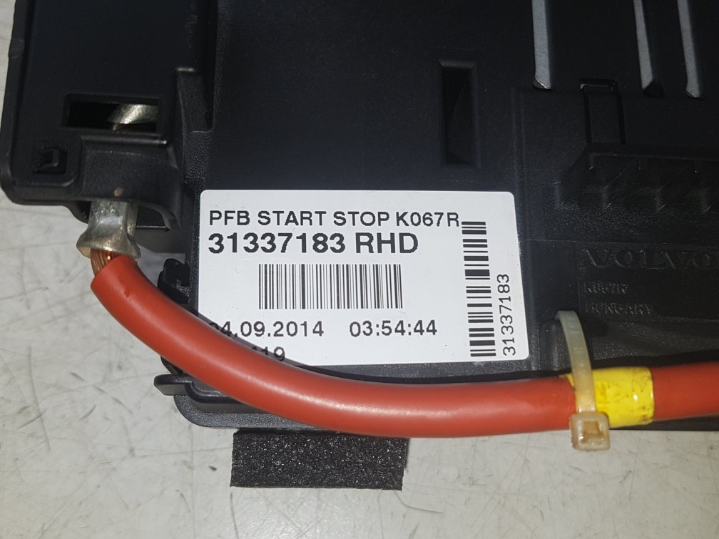 2015 Volvo S60  Saloon RELAYS 31337183