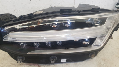 2016 Volvo XC90 II 256 YV1LFA48CG1082848- Left Headlight VRAC Grade A