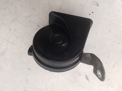 2012 - 2016 Volvo V40  Hatchback Horn 0024082012