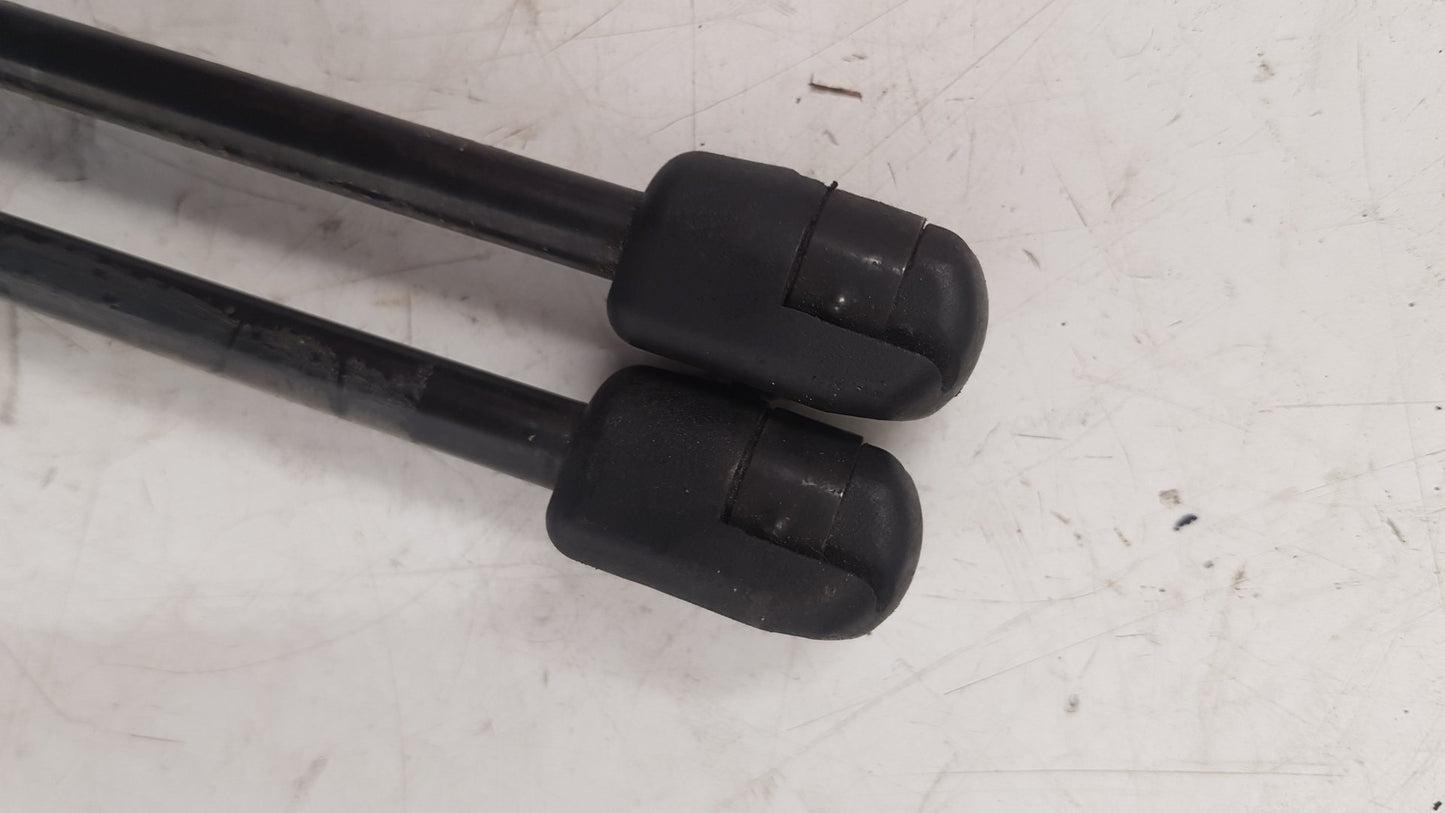2012 - 2016 Volvo V40  Hatchback TAILGATE STRUTS (PAIR) 31395607