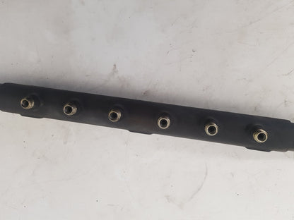 2003 - 2005 Volvo XC90   Injection Rail 0445215015