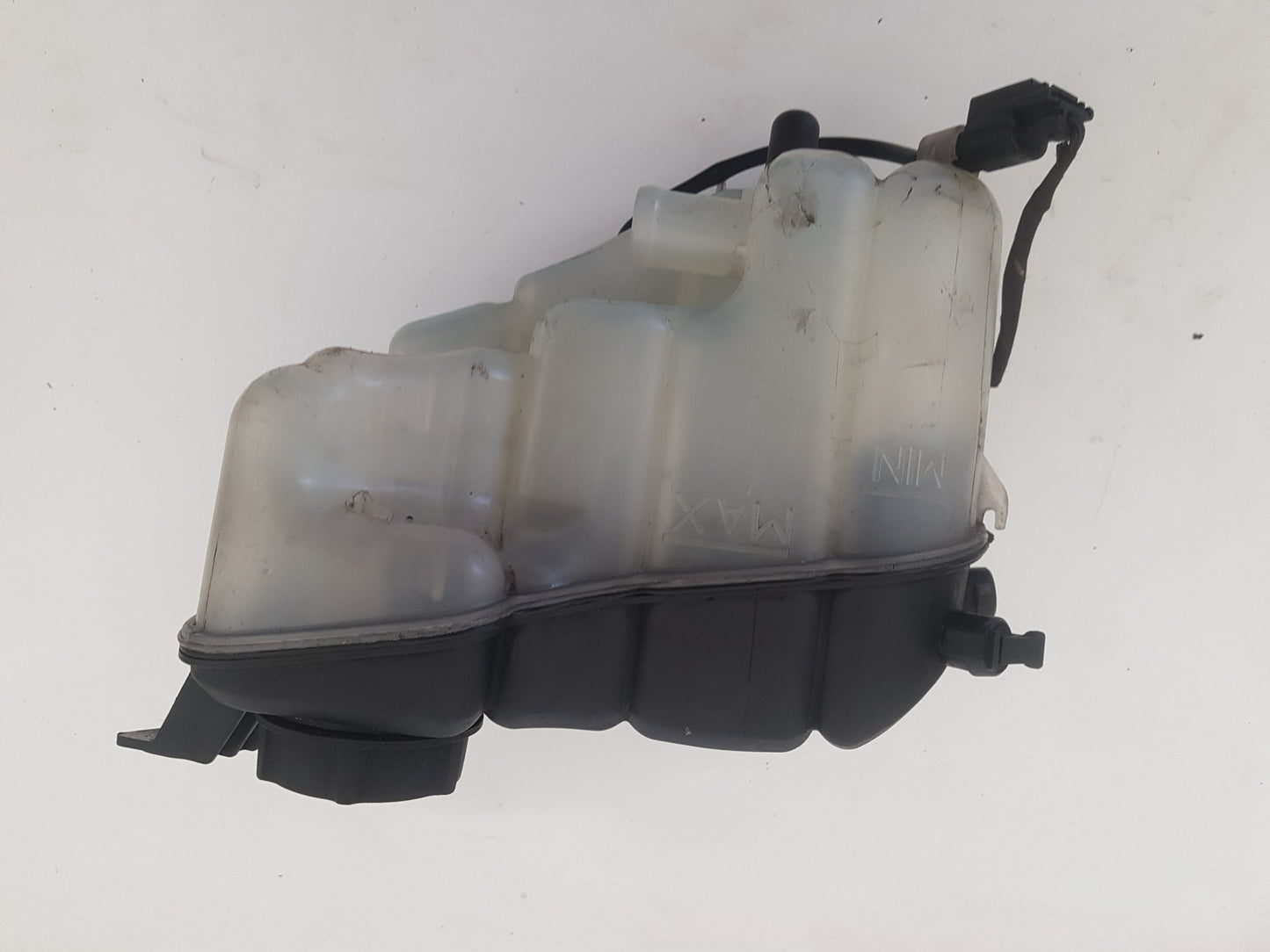 2012 - 2016 Volvo XC70  Estate Radiator Pressure Bottle 6G91-8K218-D2L4A
