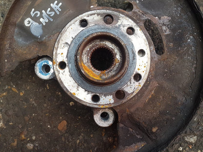 2001 - 2009 Saab 9-5  Saloon Left Front Hub Assembly
