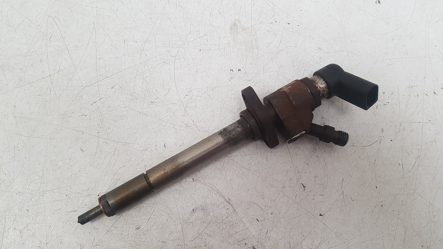 2004 - 2010 Volvo V50   Estate Fuel Injector 9657144580