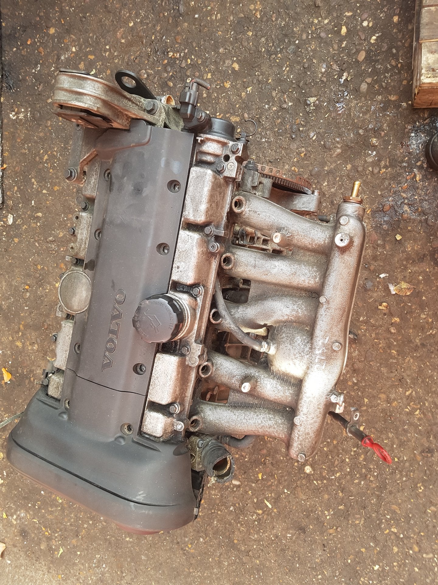 2005 Volvo S60  Saloon Engine 6901253