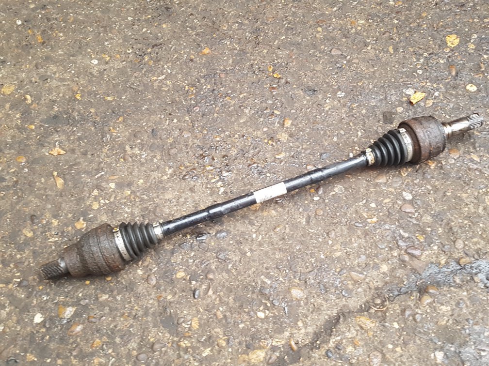 2006 - 2010 Volvo XC90  Estate Right Rear Drive Axle 30735565
