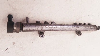 2008 - 2013 Volvo XC60 I 156 Estate Injection Rail 0445215025