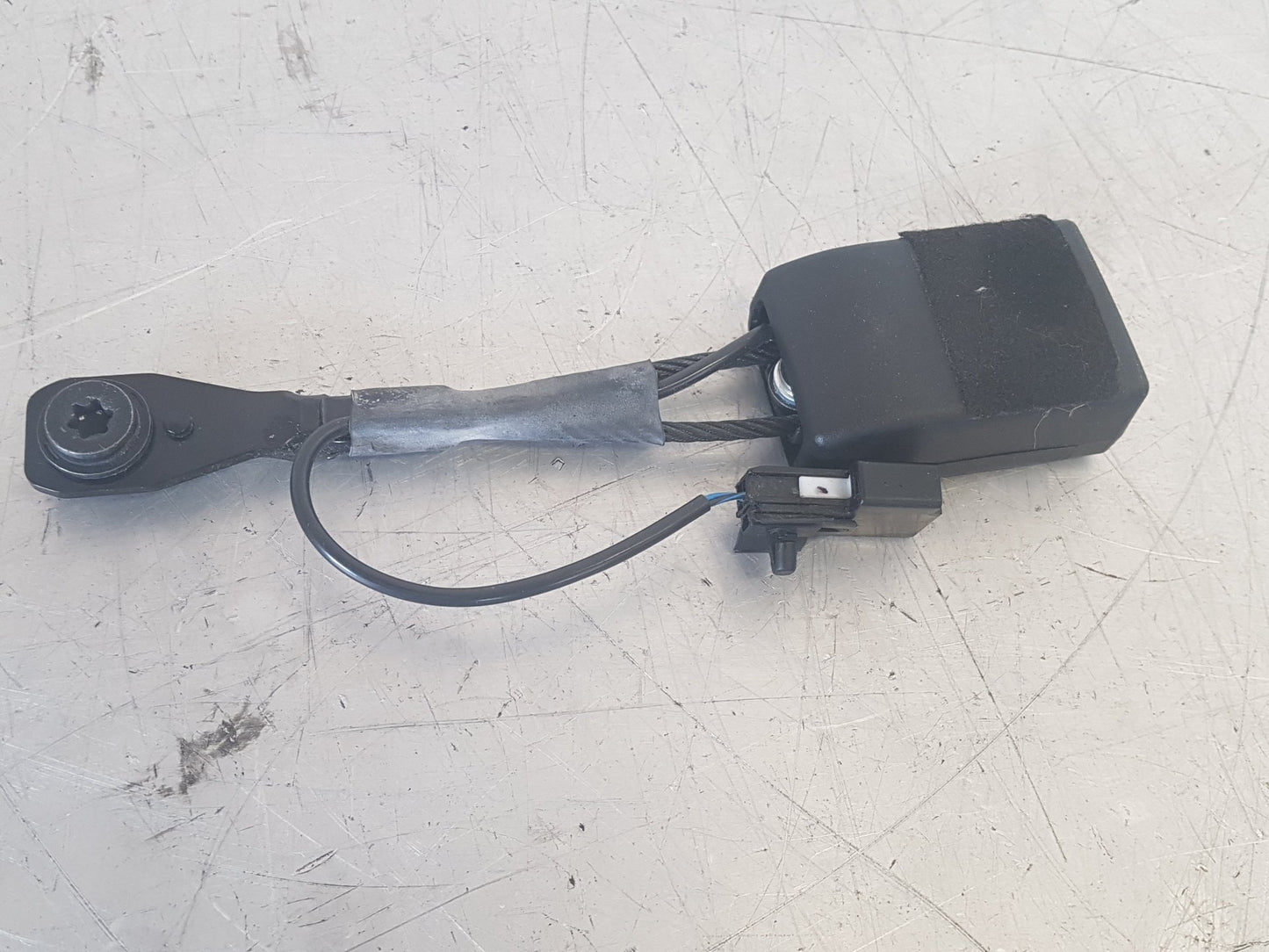 2010 - 2012 Saab 95  Saloon SEAT BELT ANCHOR (DRIVER SIDE FRONT) 13327470
