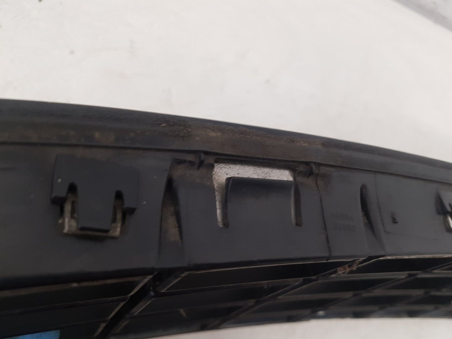 2003 - 2010 Volvo XC90  Estate FRONT GRILL 8620641