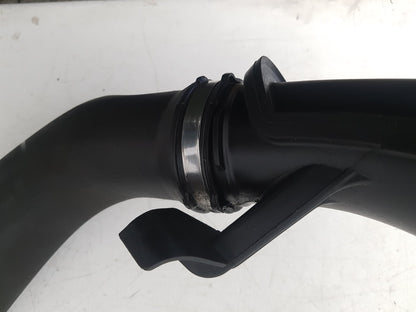 2012 - 2015 Volvo V40  Hatchback Intercooler Pipe 31325985