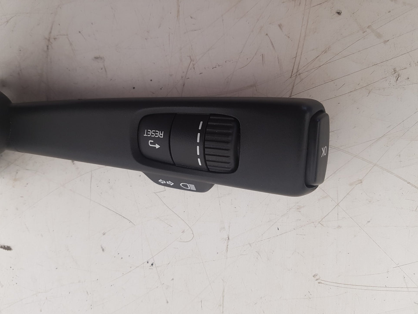 2015 - 2019 Volvo V40 Cross Country  Hatchback Indicator Stalk 31456045