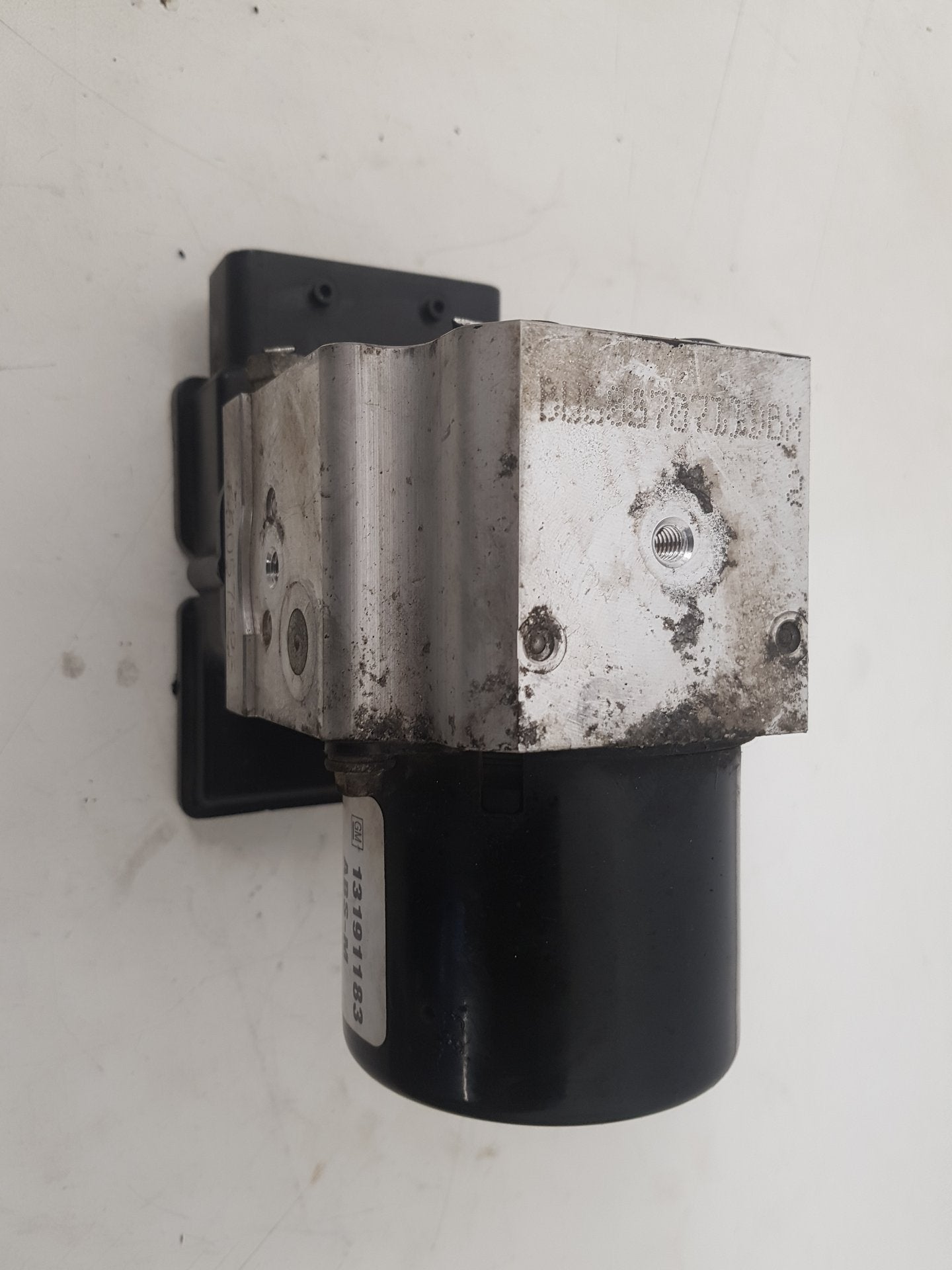 2004 Saab 9-3  Convertible ABS Pump/Modulator 13191183