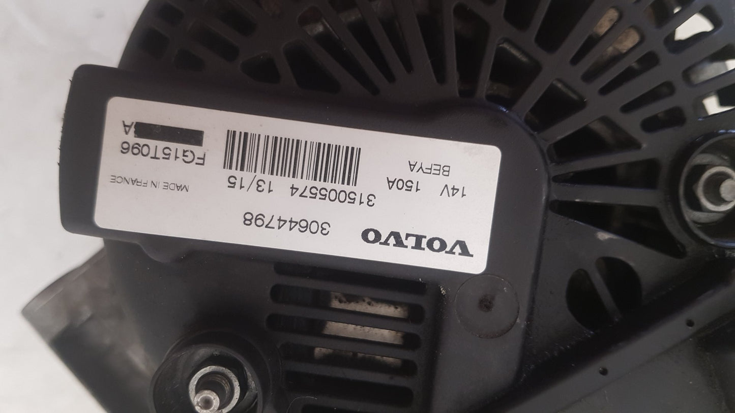 Volvo V40 T2 Alternator 2015 30644798 Series 525 526 B4164T4 VRAC Grade A