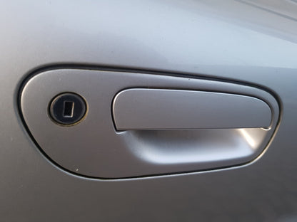 2007 Volvo V70  Estate DOOR - BARE (FRONT DRIVER SIDE) 31335589