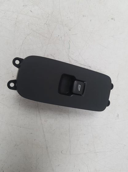 2010 - 2017 Volvo XC60  Estate Left Front Window Switch 31394850