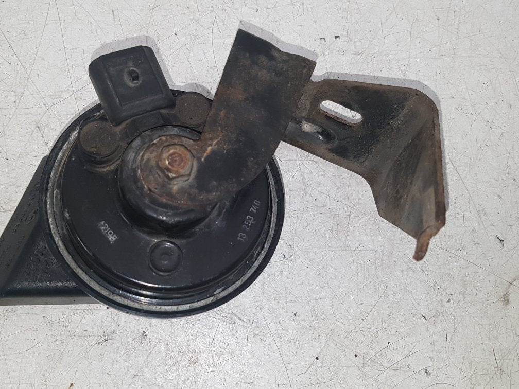 2005 - 2015 Saab 9-3  Estate Horn 13253740
