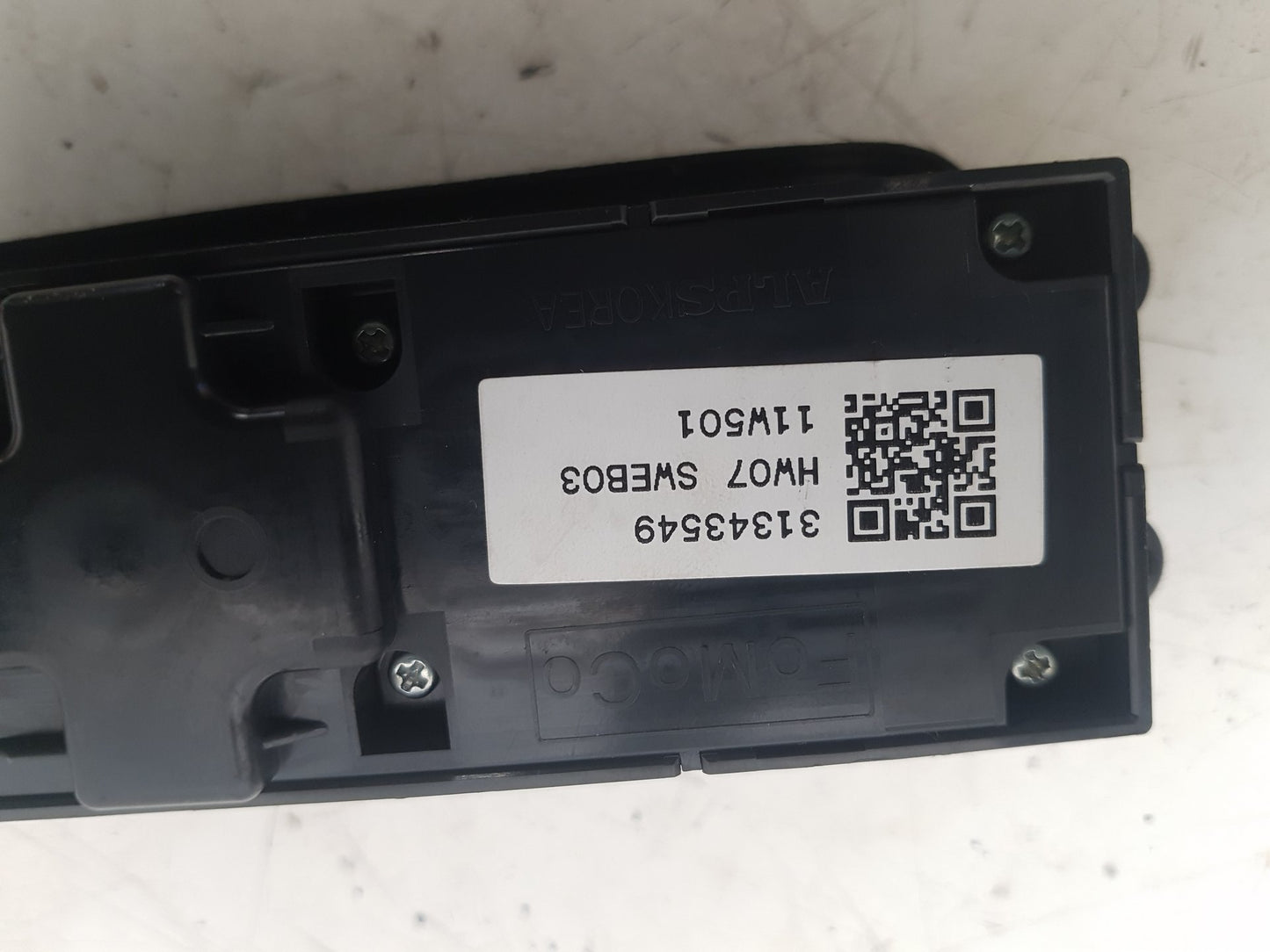 2010 - 2012 Volvo S40  Saloon Right Front Window Switch 31243549