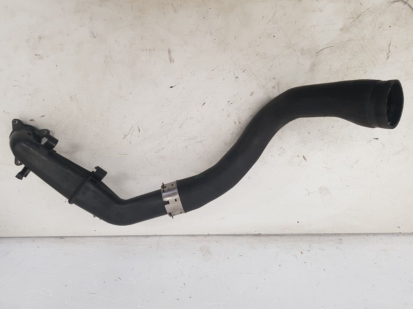 2010 - 2012 Saab 9-5  Saloon AIR INTAKE HOSE 13240176