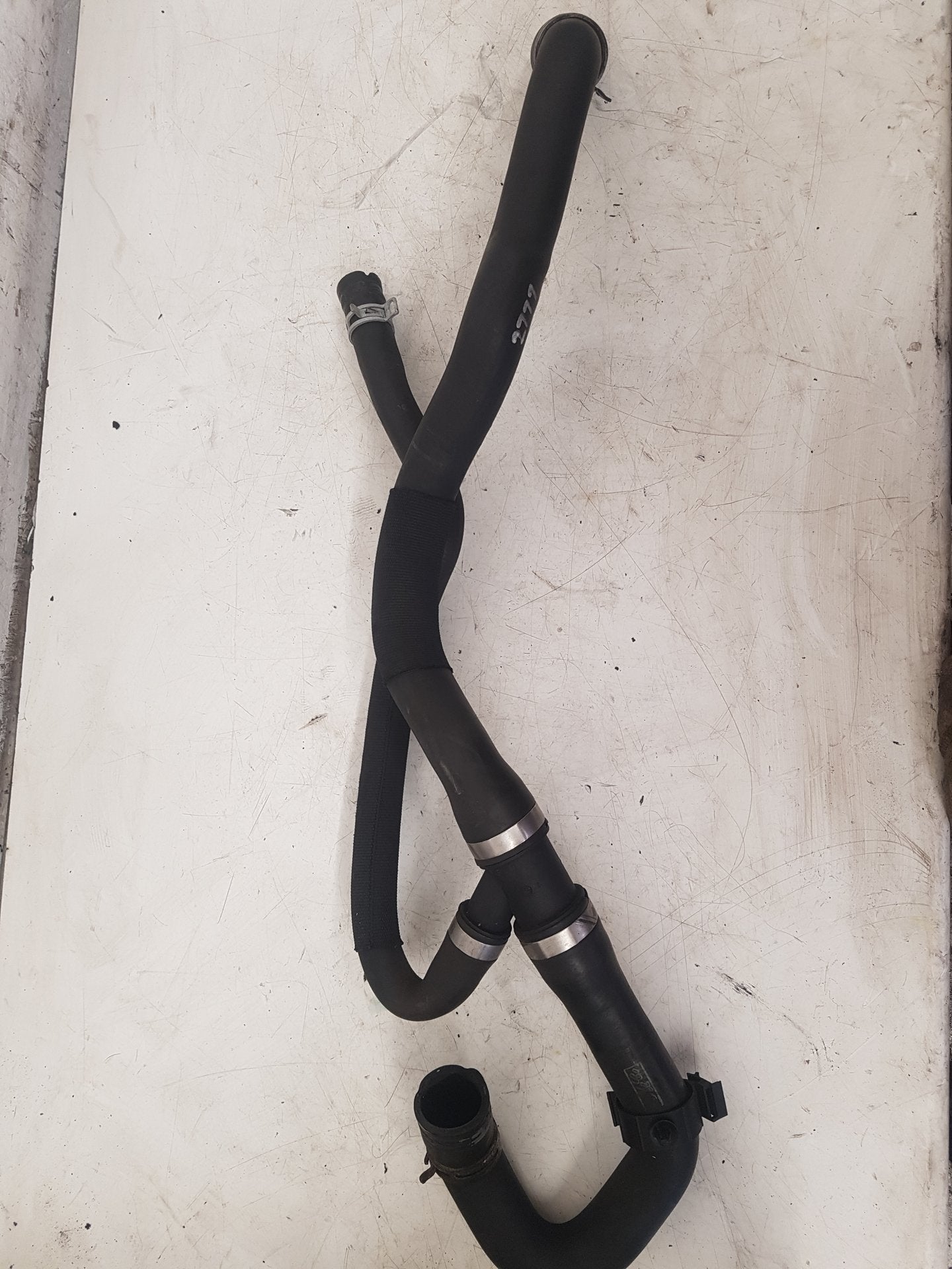 2006 - 2012 Volvo C30  Hatchback RADIATOR HOSE 30725839
