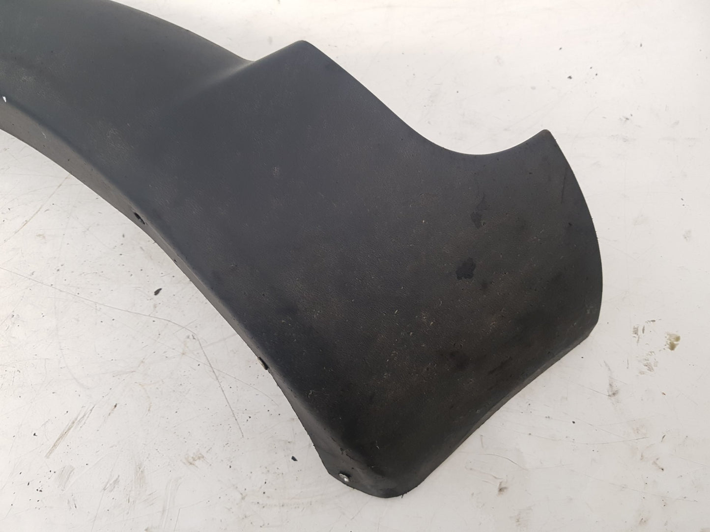 2000 - 2007 Volvo XC70  Estate Left Front Wheel Arch Moulding 30678043