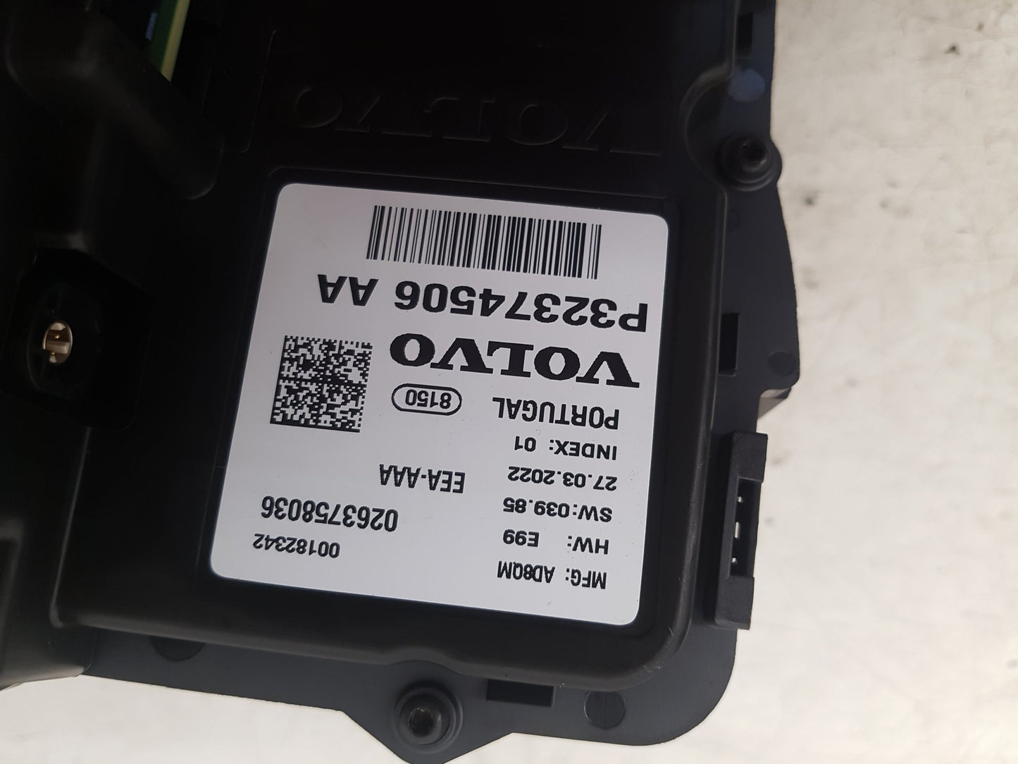 2017 - 2025 Volvo V90 235, 236 Estate Instrument Cluster 32374506