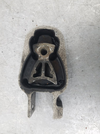 2012 Volvo S80  Saloon GEARBOX MOUNT - REAR 8G91-6P082-BA