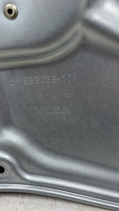 2010 Volvo XC70  Estate WINDOW REG (PASSENGER SIDE FRONT 30661065