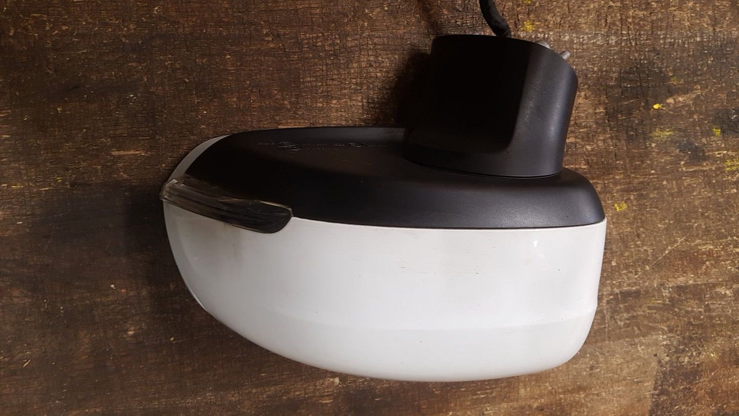 2016 Volvo XC90 II 256 YV1LFA48CG1082848- Left Door Mirror