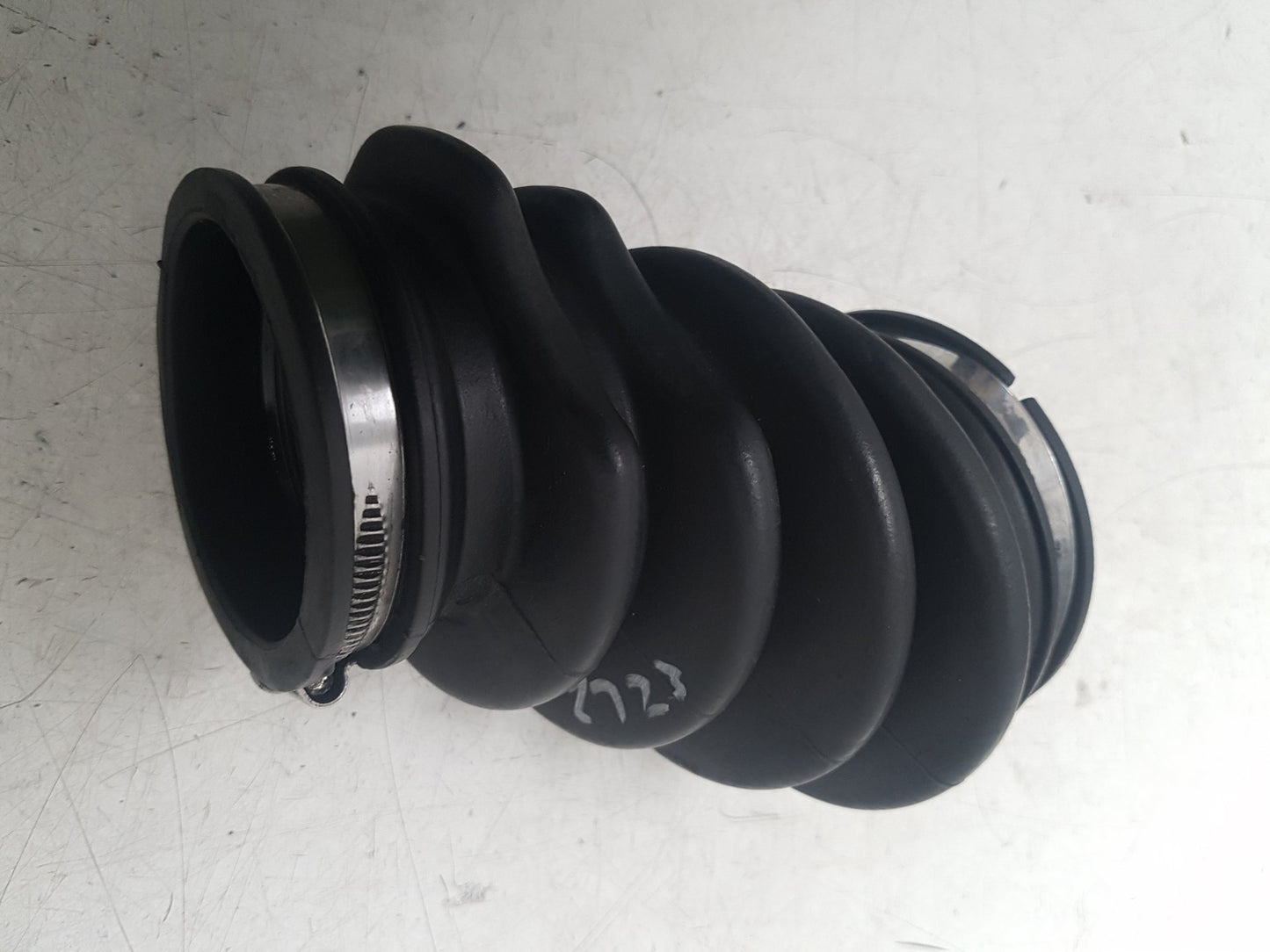 2013 - 2019 Volvo V40 III 525 Hatchback AIR INTAKE HOSE 10 591 39 S01