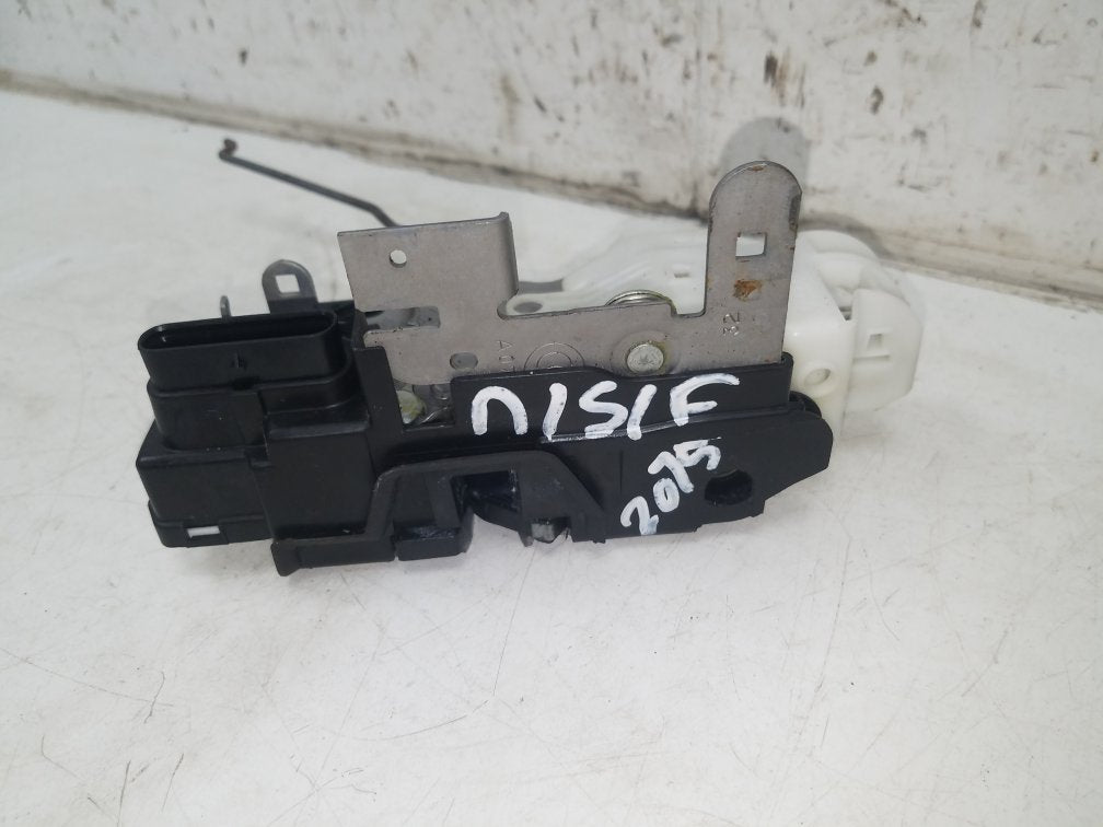 2012 - 2016 Volvo V40  Hatchback Left Front Central Locking Solenoid 31391824