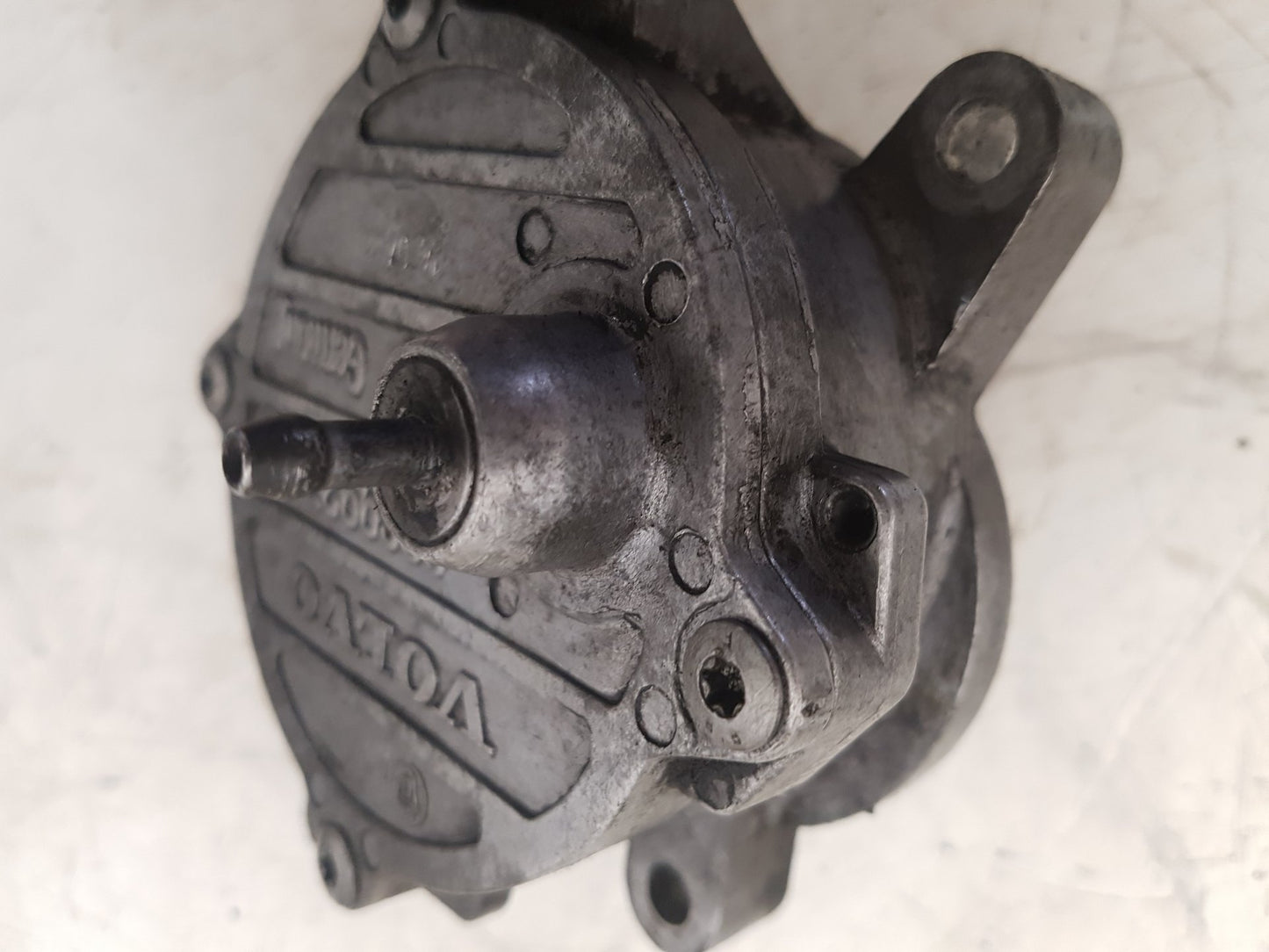 2002 - 2006 Volvo XC90  Estate VOLVO BRAKE VACUUM PUMP 08699237