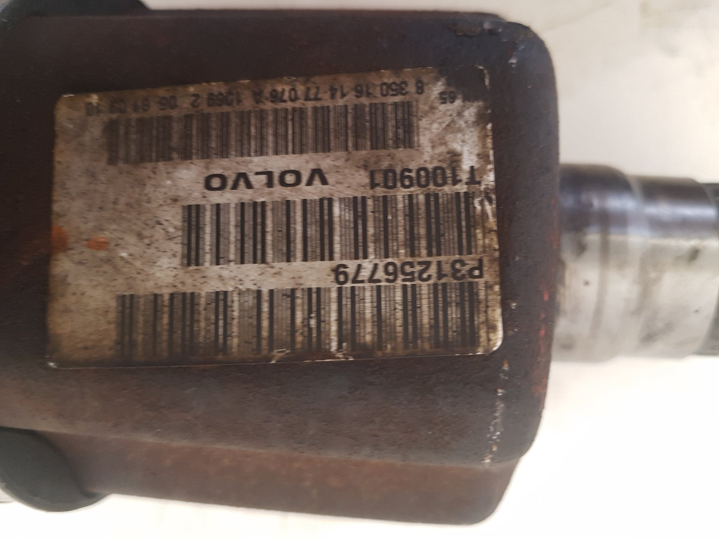 2007 - 2010 Volvo V70  Estate Left Front Drive Axle 31256779