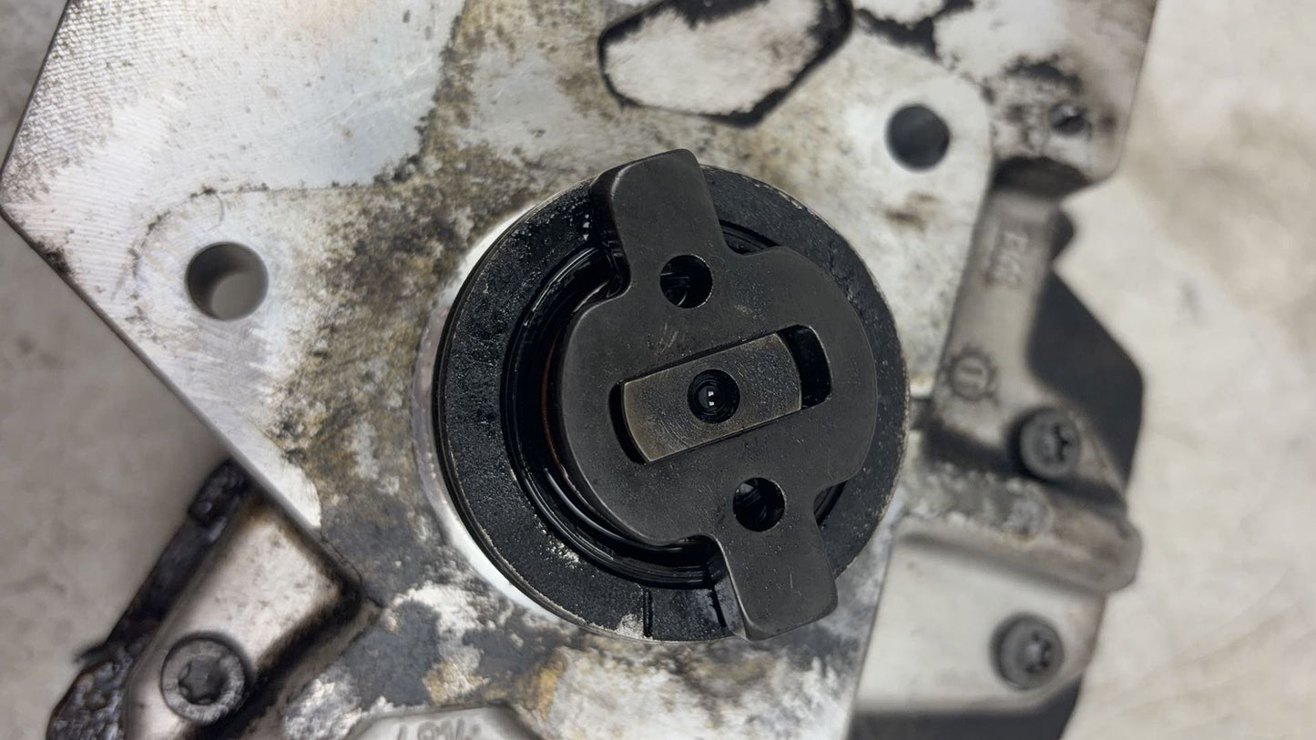 2007 - 2014 Volvo XC90  Estate High Pressure Pump 31303475