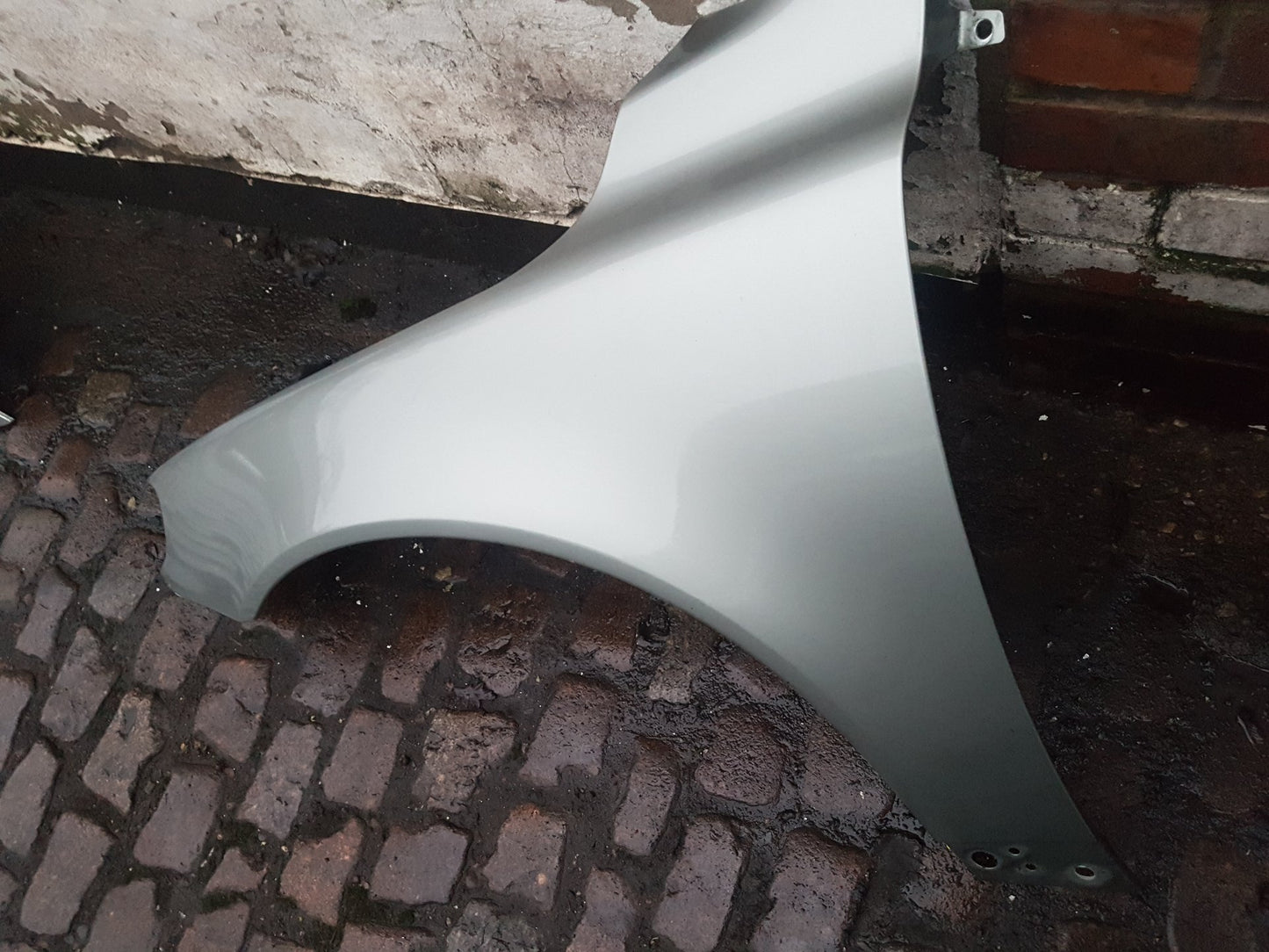 2008 - 2011 Volvo V70  Estate Left Front Guard
