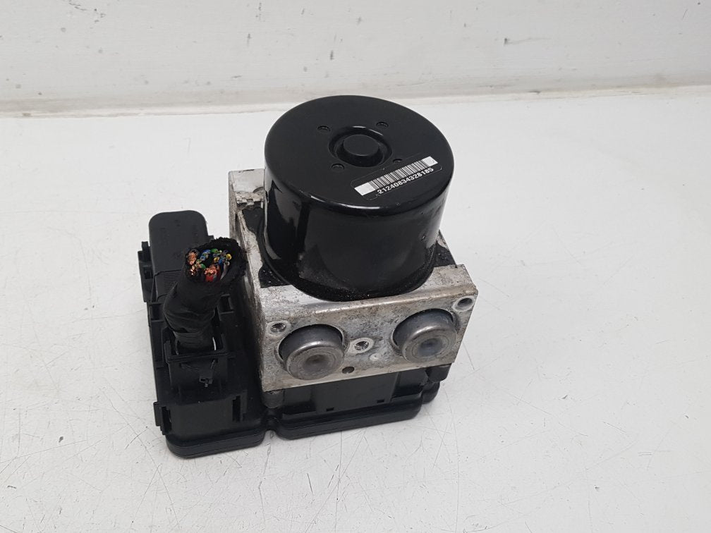 2009 - 2014 Volvo XC60  Estate ABS Pump/Modulator 30681619