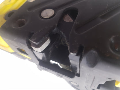 2002 - 2006 Volvo XC90  Convertible Right Front Door Lock Actuator